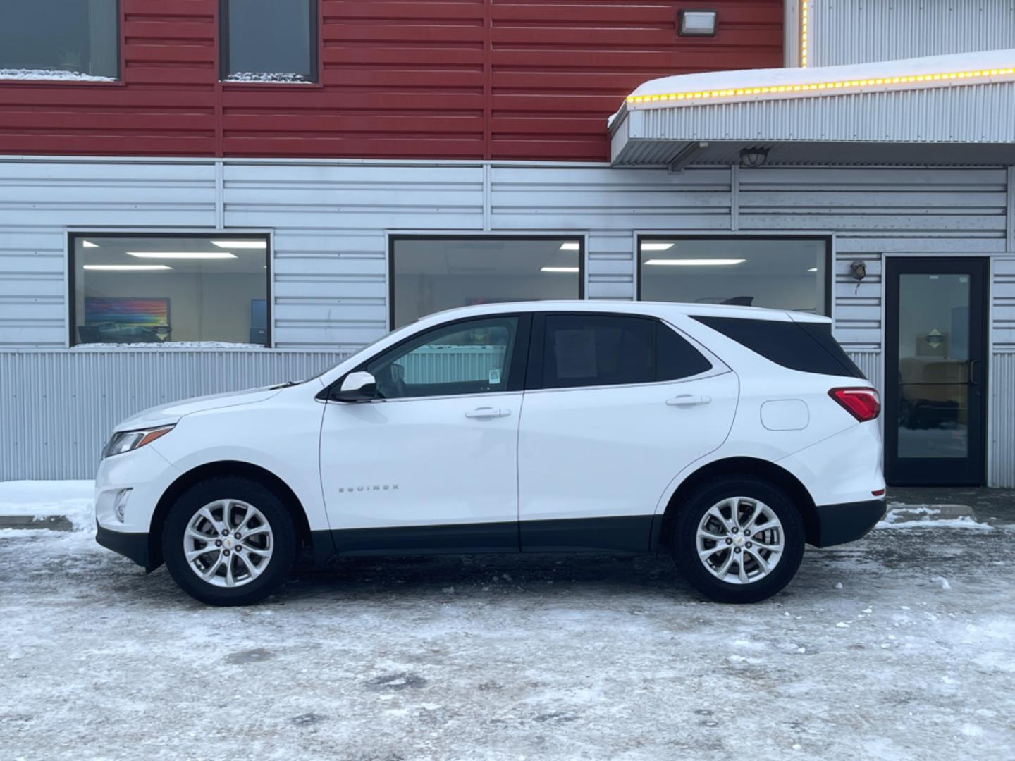 2021 Chevrolet Equinox LT AWD (2GNAXUEV8M6) with an 1.5L L4 DOHC 16V TURBO engine, 6A transmission, located at 1960 Industrial Drive, Wasilla, 99654, (907) 274-2277, 61.573475, -149.400146 - Photo#2